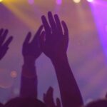 Acouphènes et musique forte : quels risques ?